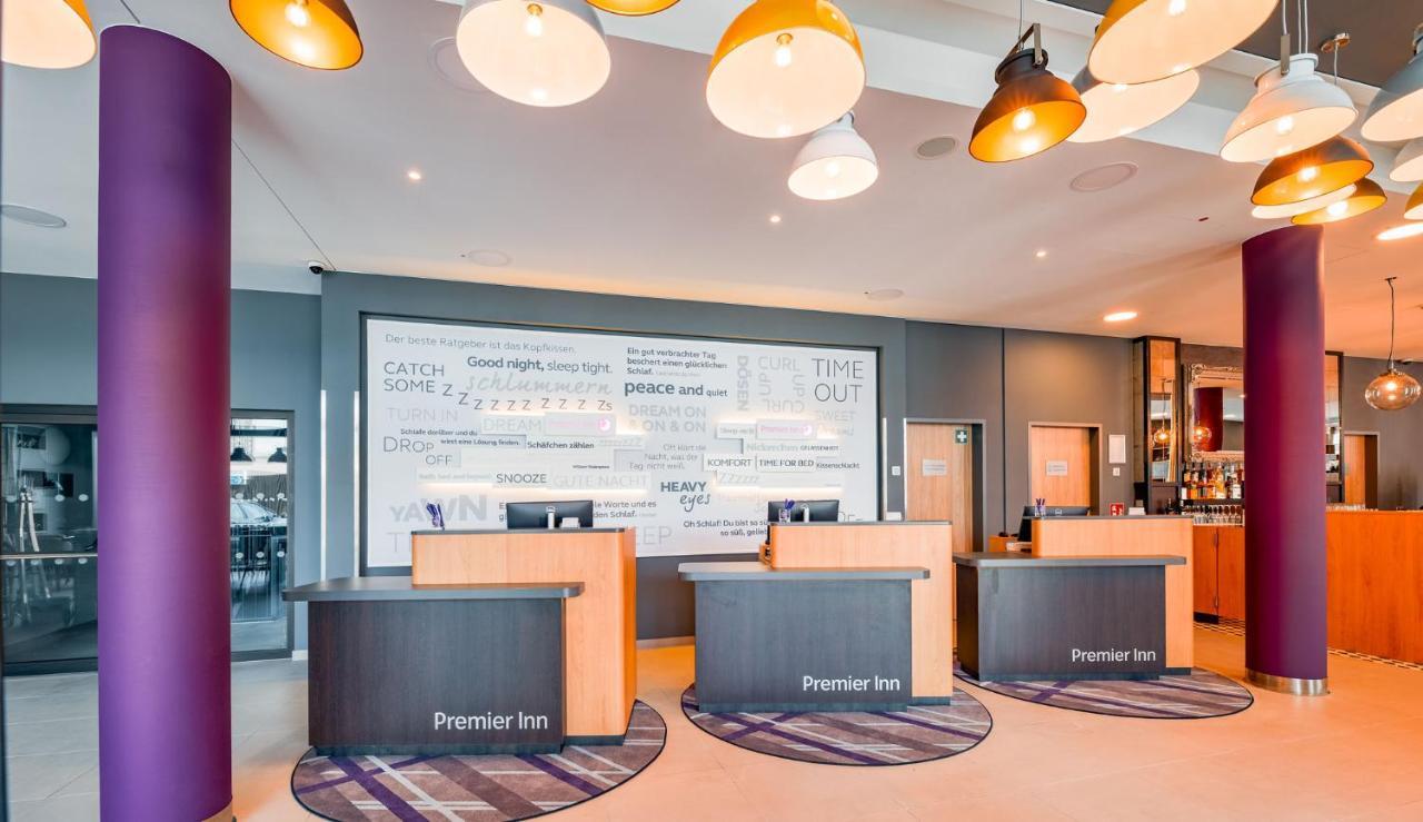 Premier Inn Mannheim City Centre Exterior foto